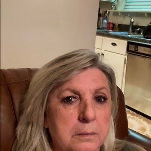 Meet your Posher, Roni